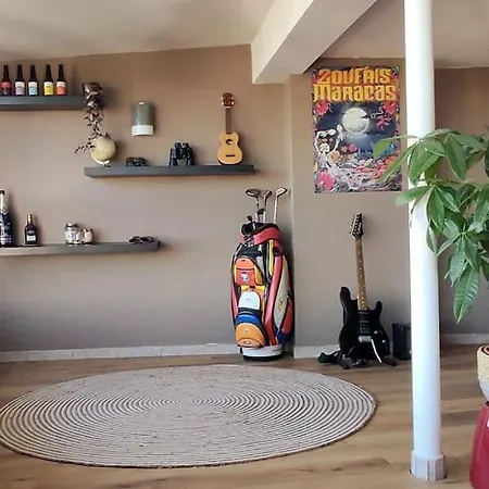 아파트 Duplex Atypique Dans La Cite Medievale